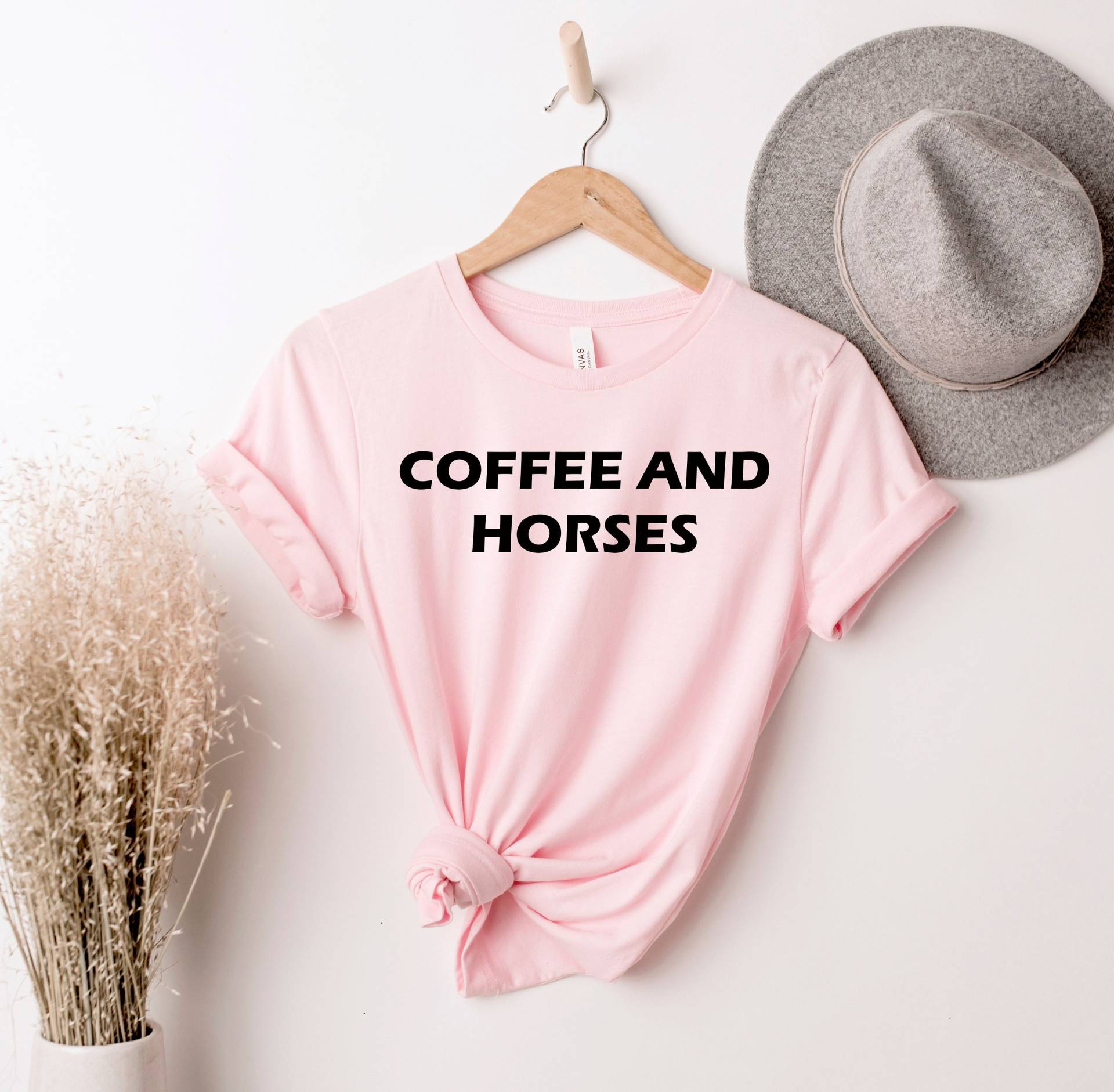 Kaffee Und Pferde Shirt, Pferd Kind, Reiter Geschenk, Farmer Pferdetrainer Mädchen Pferd, Geschenk Für Pferdebesitzer von KappClass