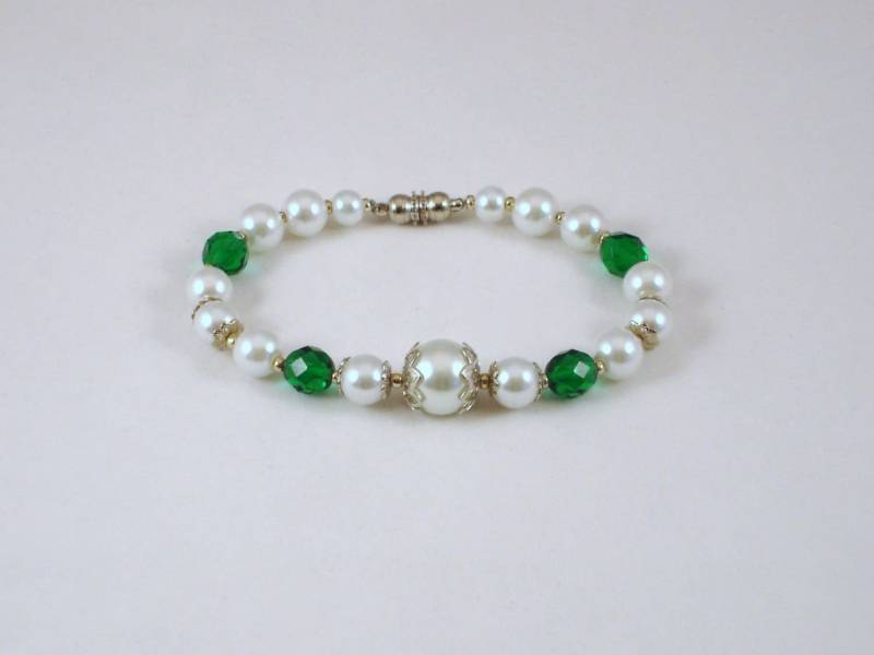 Armband Perlen Und Kristallen Armband Perlen Und Kristallen von KaraMazaniDesign
