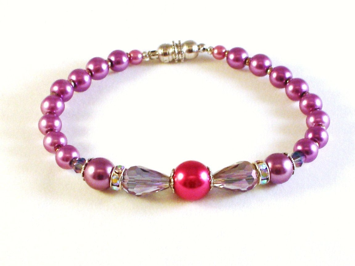 Armband Perlen Und Kristallen Armband Perlen Und Kristallen von KaraMazaniDesign