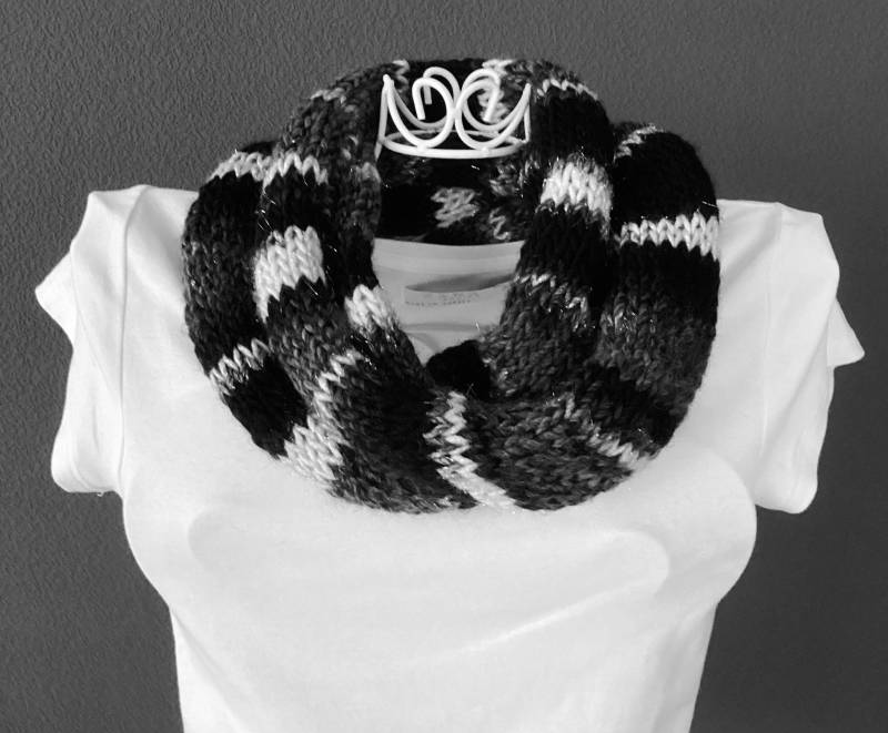 Loopschal Strickschal Damen Herren Handgestrickt Aus Lang Yarns Wolle Mit Polyacryl + Polyester Loop Schlauchschal Kuschelschal Kuschelloop von KaraModeDesign
