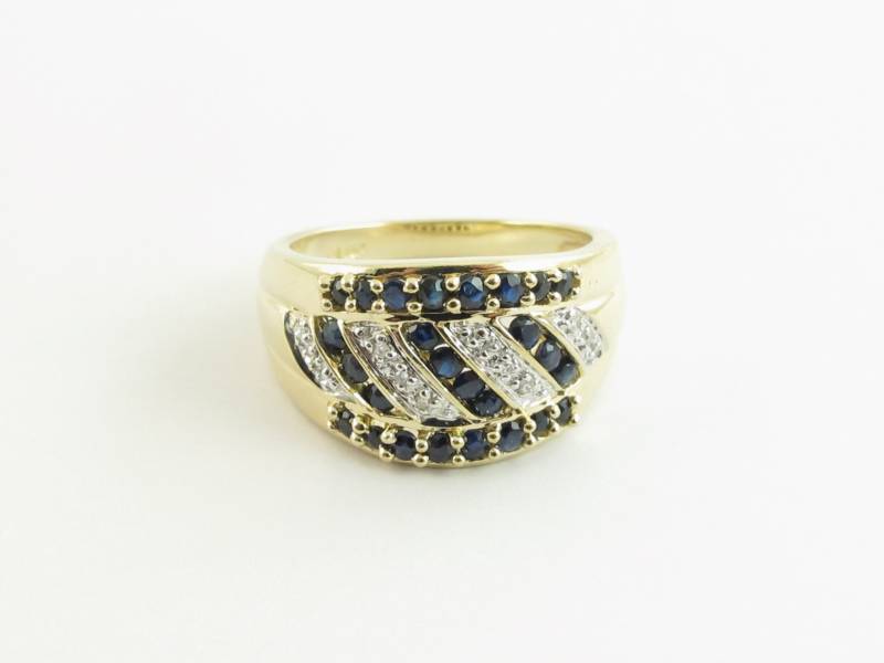 10K Gelbgold Diamant Und Saphir Ring von Karatcaratjewelry