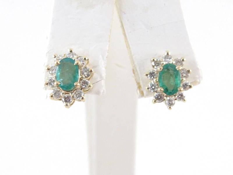 14K Gelbgold Diamant Und Smaragd Ohrstecker 1.80 Karat von Karatcaratjewelry