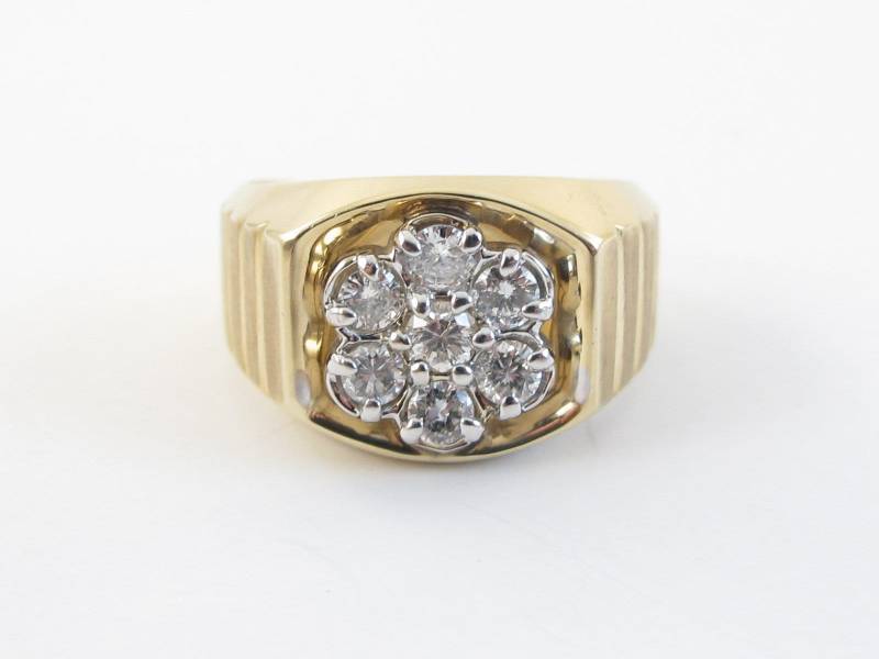 14K Gelbgold Herren Diamant Ring Größe 9 1/2 von Karatcaratjewelry