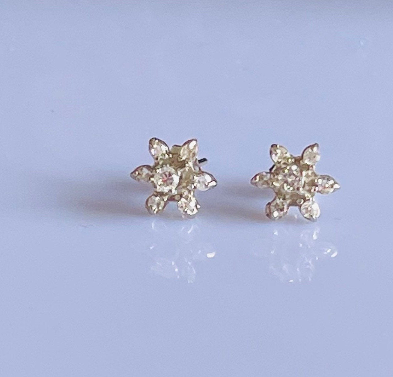 Vintage Diamant Ohrringe in Form Einer Blume/Geschenke Für Sie Geburtstag Jahrestag Hochzeit von KaratnCaratsJewelry