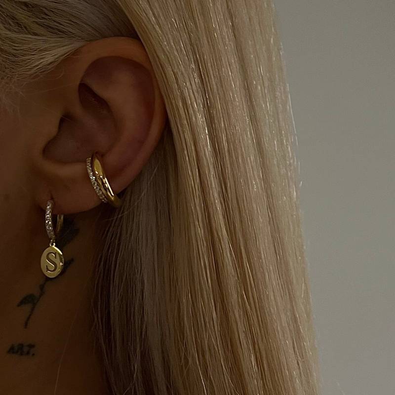 Ohrringe Creolen Initialien Zirkonia Buchstaben Ohrring Engraved von Kardelenjewellry