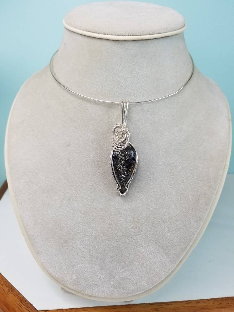 Natürliche Ozean Jaspis Edelstein Handgeformt in Argentium Sterling Silber | Tarnish Resistent Draht von KarenReneeKnowles