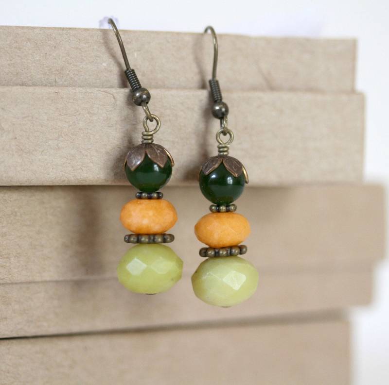 Sommer Melone Farbige Antik Messing Baumelnde Edelstein Ohrringe von Karenda