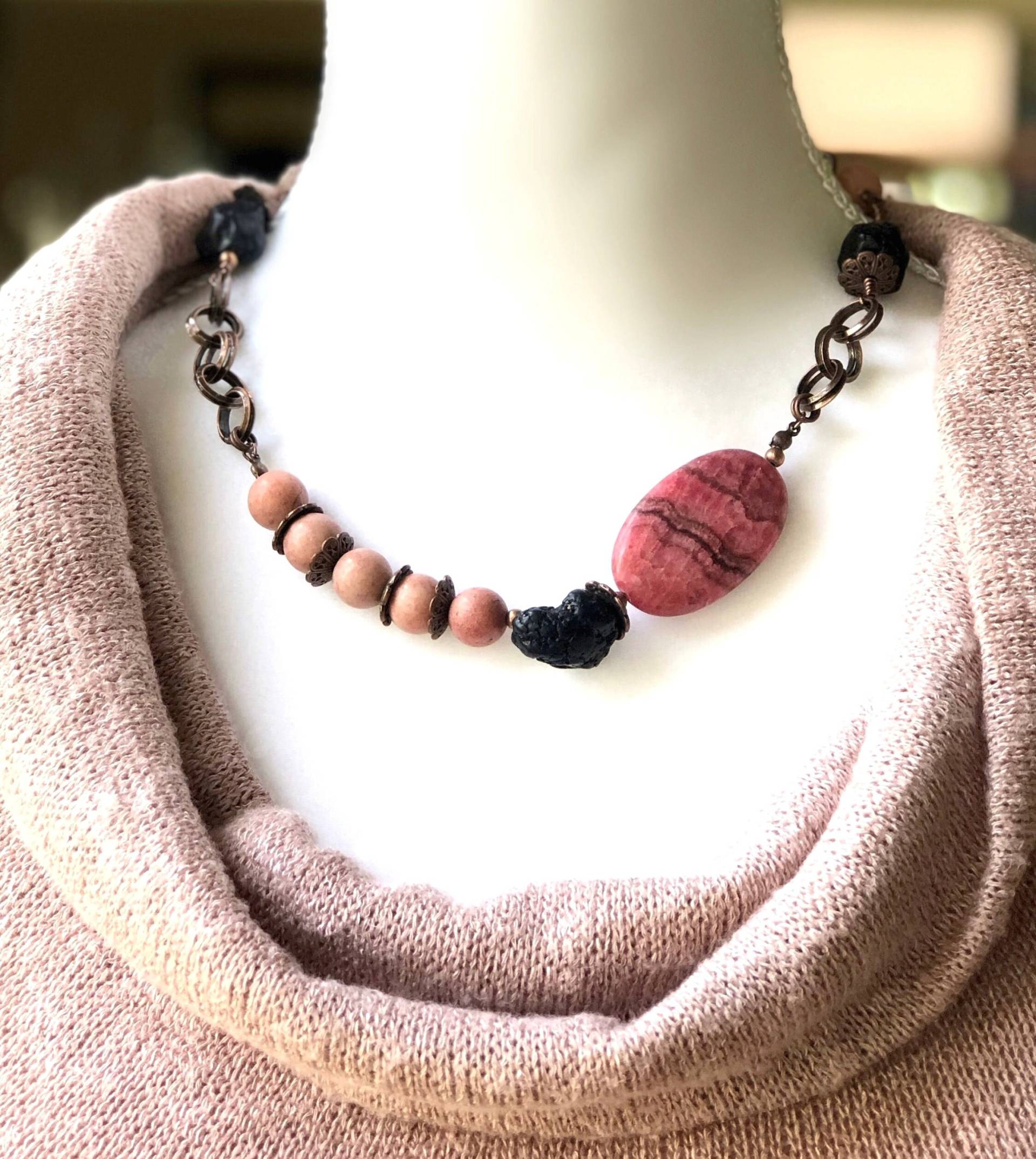 Antik Kupfer Halskette Rosa Jaspis & Rhodonit Perlen Statement Schmuck Antik Kupfer Halskette Rosa Jaspis & Rhodonit Perlen Statement Schmuck von KareninaJewelryArt