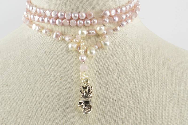 Lariat Halskette Rosa Süßwasserperle Rosenquarz Schädel Anhänger Ooak Design Lariat Halskette Rosa Süßwasserperle Rosenquarz Schädel Anhänger Ooak Design von KariBernhardtStudio