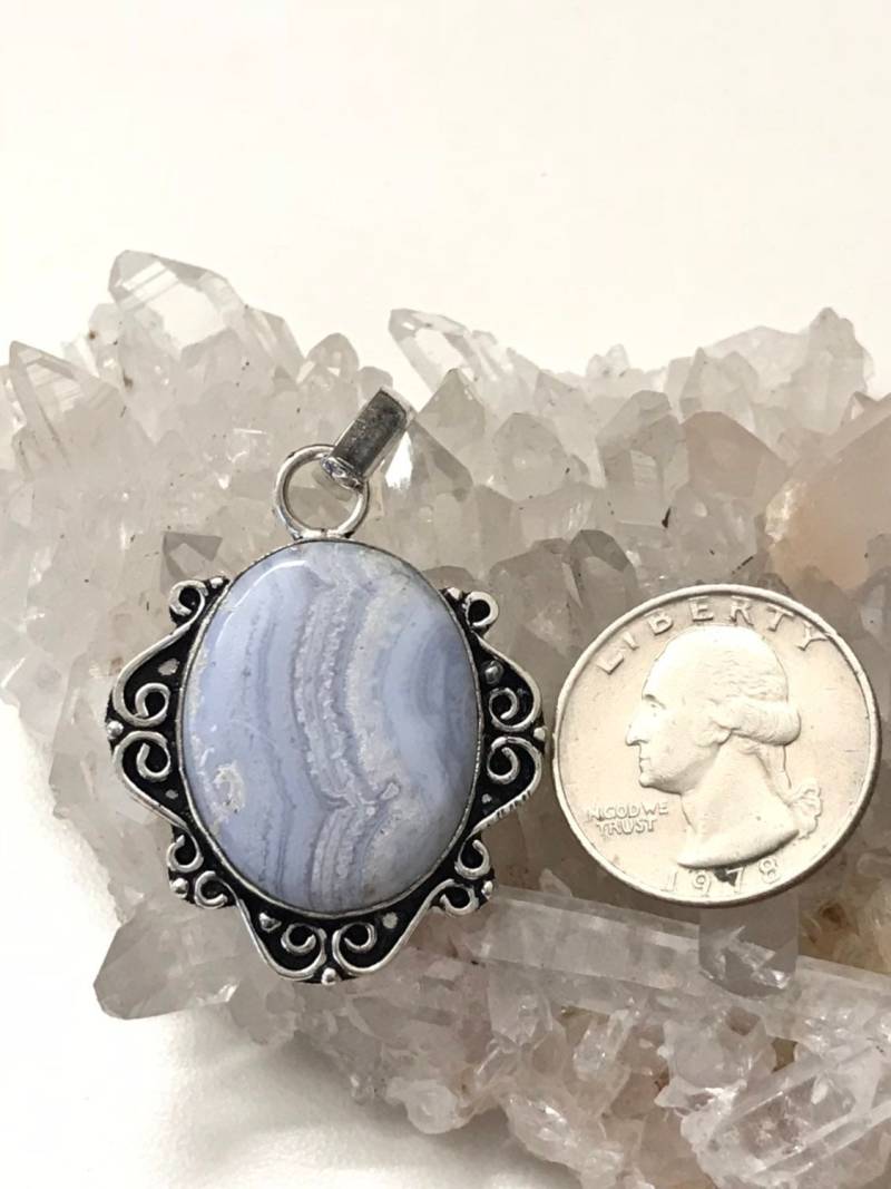 Abstand Schöner Blauer Spitzen-Achat-Anhänger von KarinsForgottenTreas