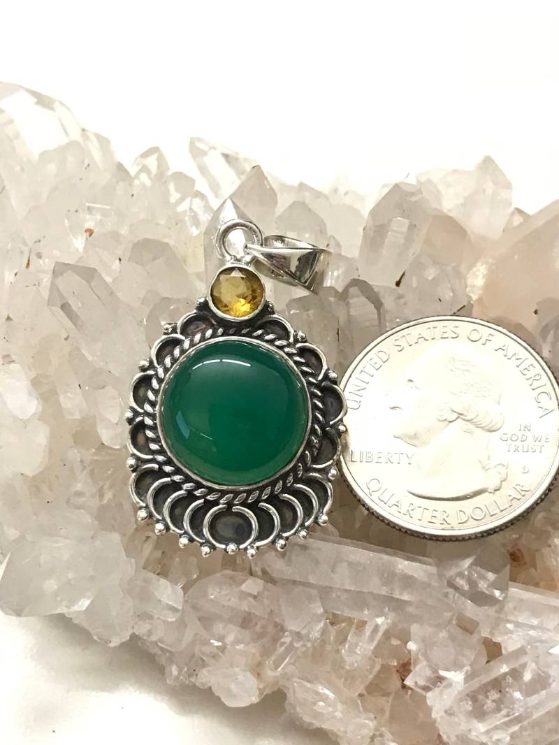 Clearance Grüner Achat Und Kristall Anhänger von KarinsForgottenTreas