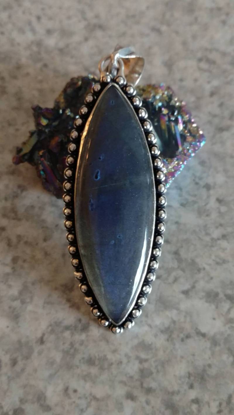 Clearance Schöner Feuriger Labradorit-Anhänger von KarinsForgottenTreas