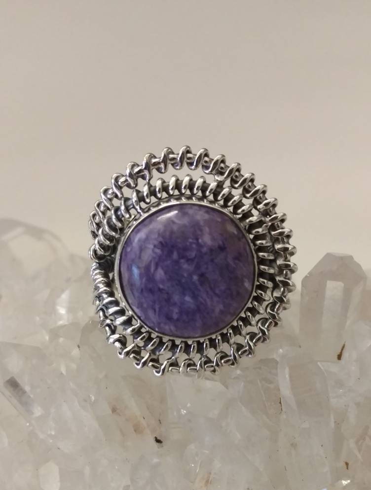 Draht Gewickelt Charoit Ring, Größe 6 von KarinsForgottenTreas