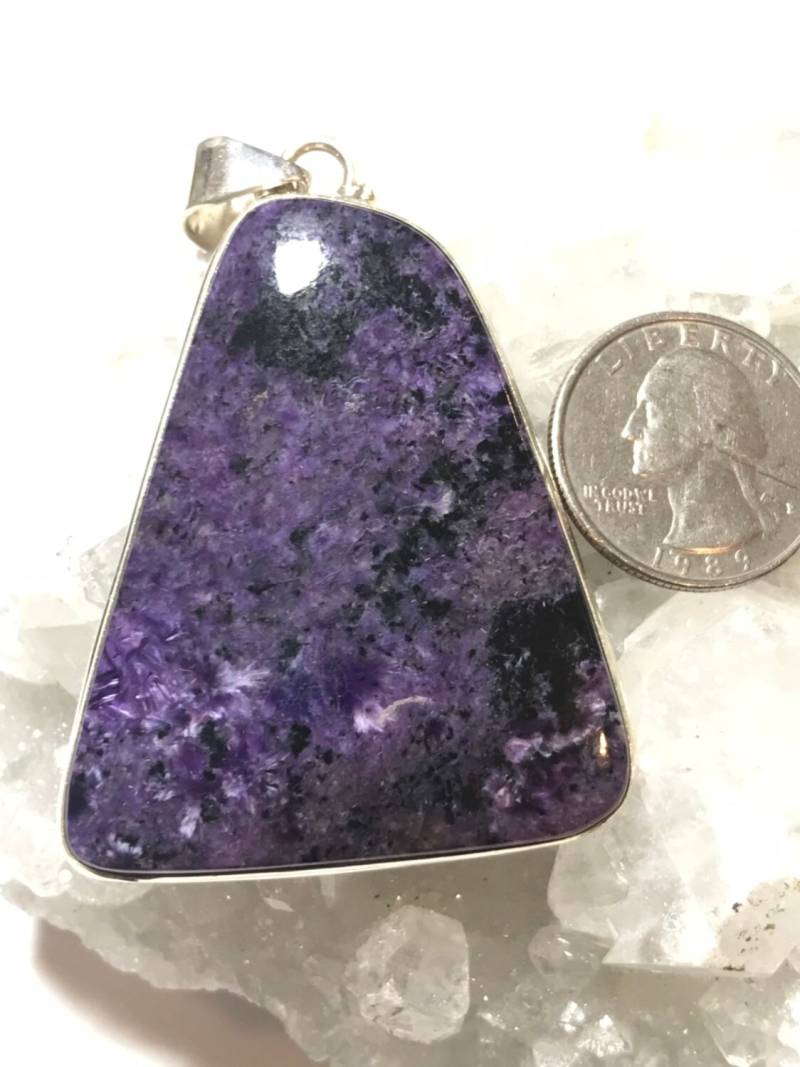 Großer Charoit Anhänger von KarinsForgottenTreas