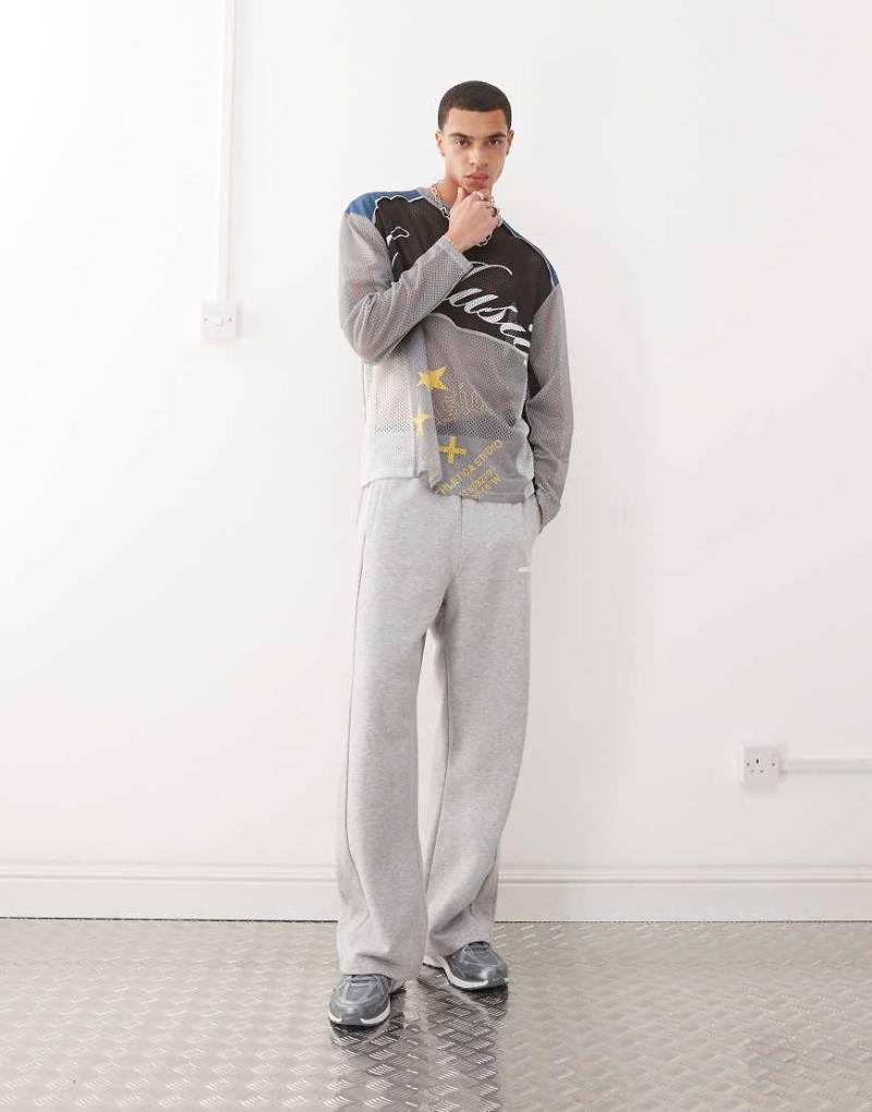 Karl Kani - Ellipse - Jogginghose in Grau mit geradem Bein von Karl Kani