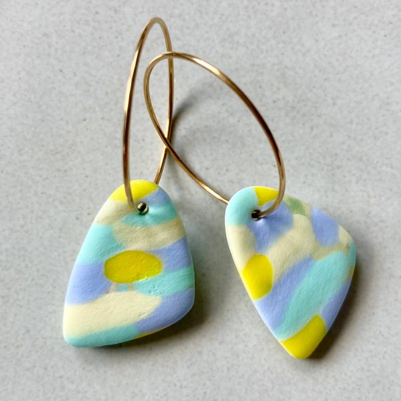 Ohrringe Polymer/Fimo Creolen Hoops Vergoldet Nickelfrei Mit Anhänger Bunte Statementschmuck Ohrringe Polymer/Fimo Creolen Hoops Vergoldet Nickelfrei Mit Anhänger Bunte Statementschmuck von KarlaKonfetti
