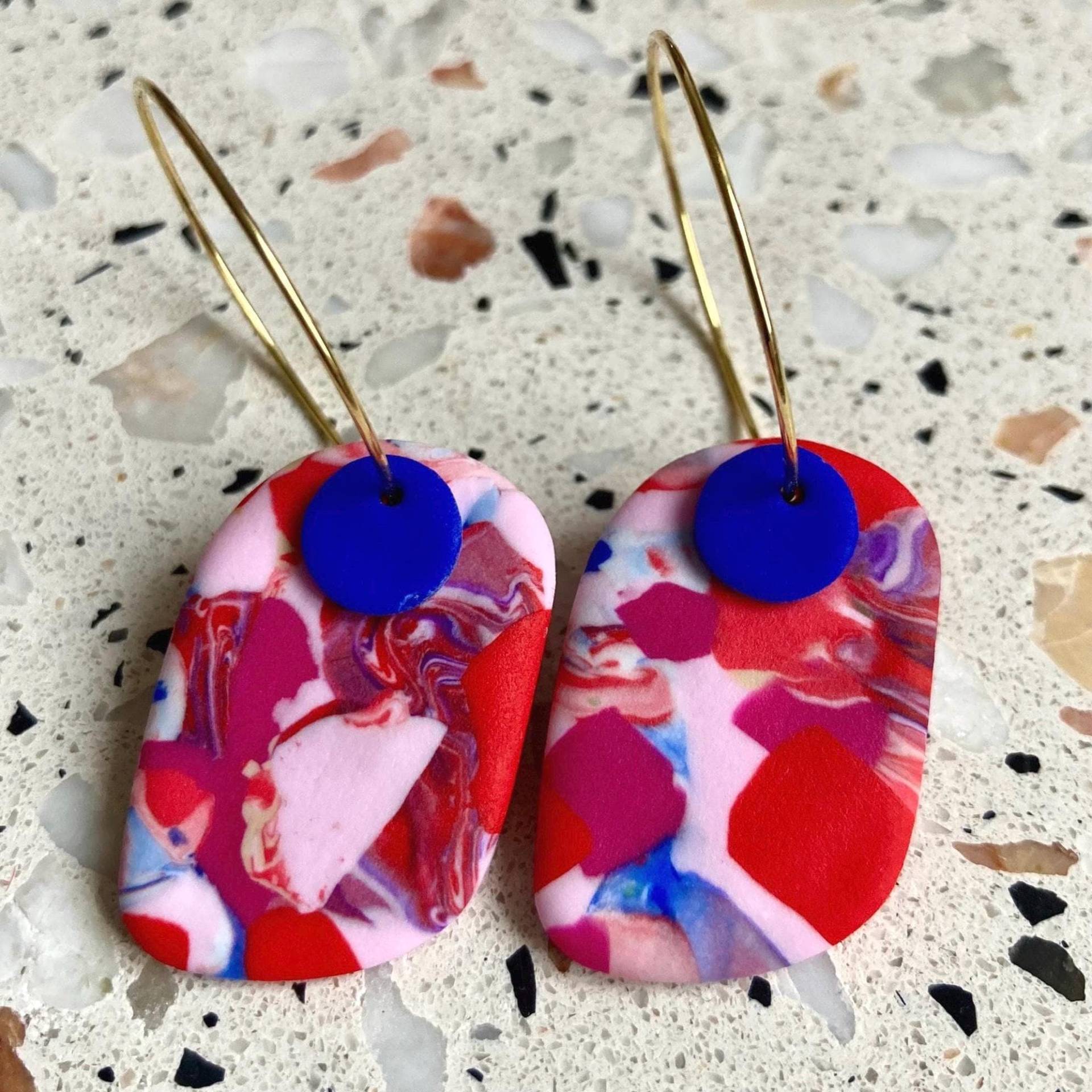 Ohrringe Polymer/Fimo Creolen Hoops Vergoldet Nickelfrei Mit Anhänger Bunte Statementschmuck Ohrringe Polymer/Fimo Creolen Hoops Vergoldet Nickelfrei Mit Anhänger Bunte Statementschmuck von KarlaKonfetti