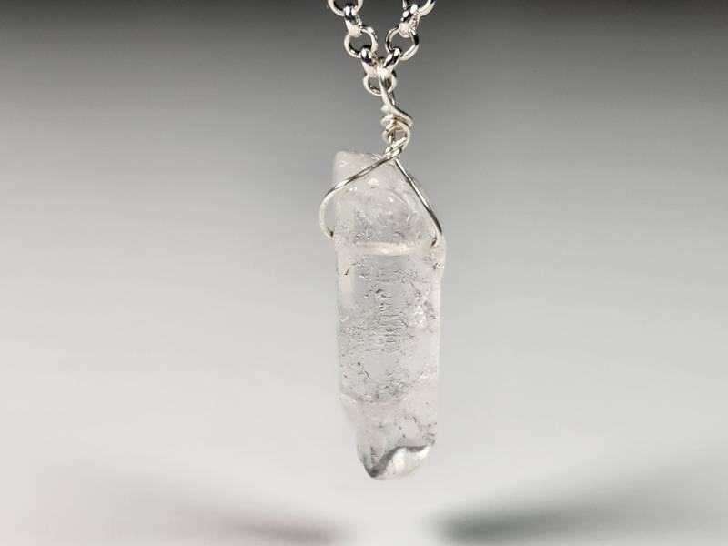 Quarz Natürliche Punkt Halskette, Heilende Anhänger, Meister Heilung Edelstein Halskette von KarmaAndCoral