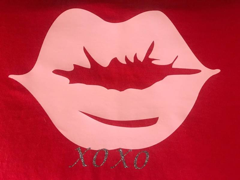 xoxo Valentine Tag Shirt xoxo Valentine Tag Shirt von KarmaByKatie