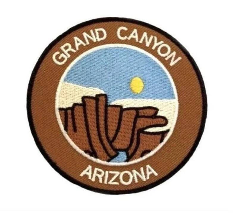 Grand Canyon Arizona Patch | 3, 5 Zoll Gesticktes Eisen Oder Aufnäher Las Vegas Nevada Wüste Usa Reise Souvenir Tasche, Hut Geschenk Patches von KarmaPatch