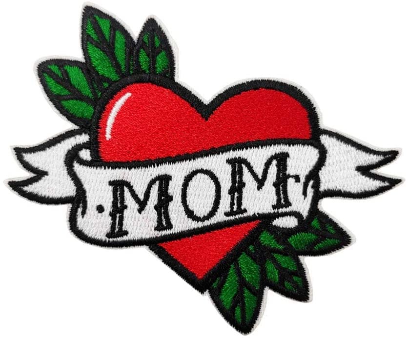 Mom Tattoo Love Herz Patch | 3 Zoll Zum Aufbügeln Oder Aufnähen Retro Emblem Perfekt Für Rucksäcke, Haustiere, Taschen, Kappen, Hüte, Jacken von KarmaPatch