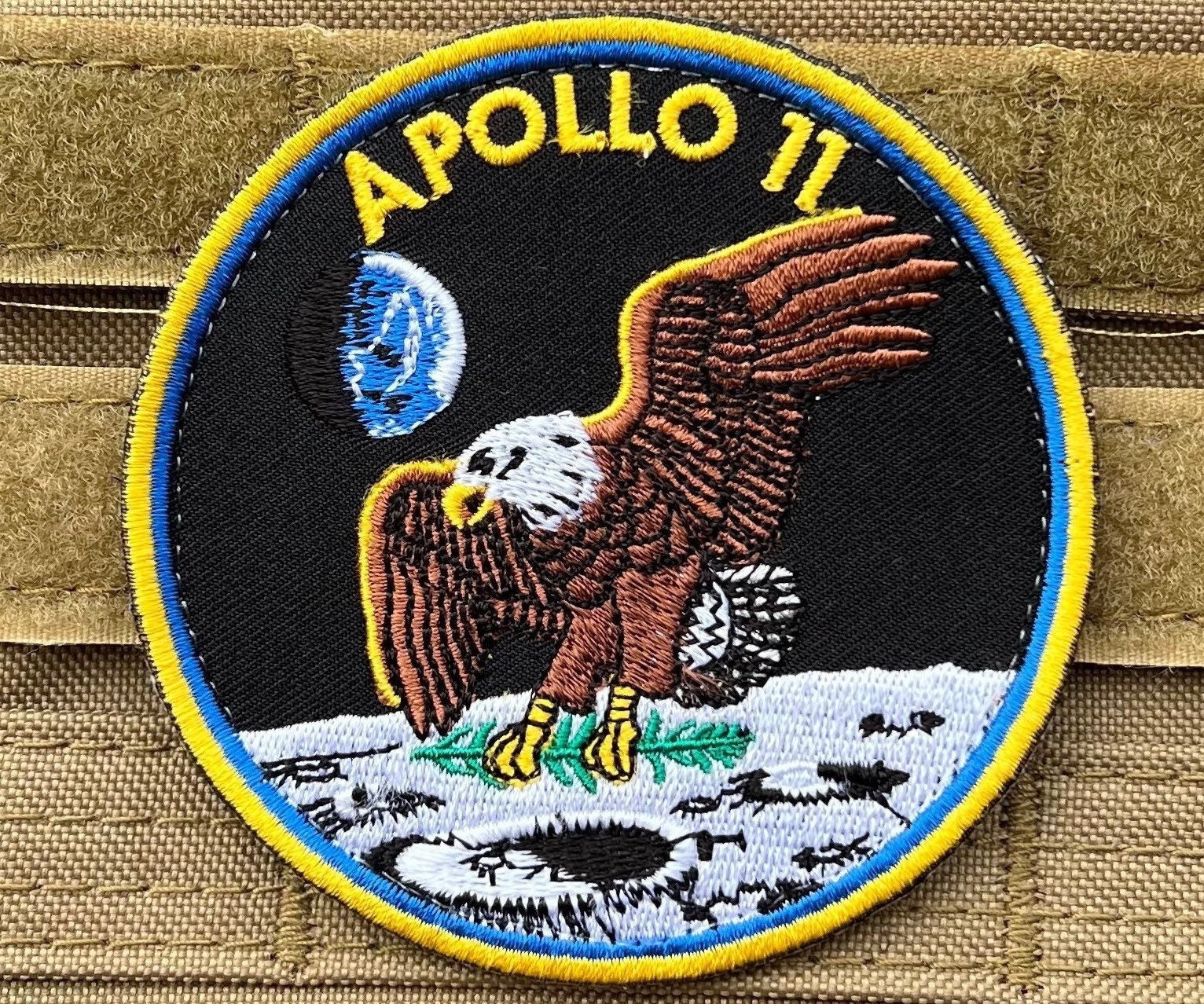 Nasa Apollo 11 Patch | 3, 5 Zoll Bestickt | Hook + Loop Velkro Abzeichen Astronaut Space Suit Souvenir Kostüm Moon Landing Emblem Crest von KarmaPatch