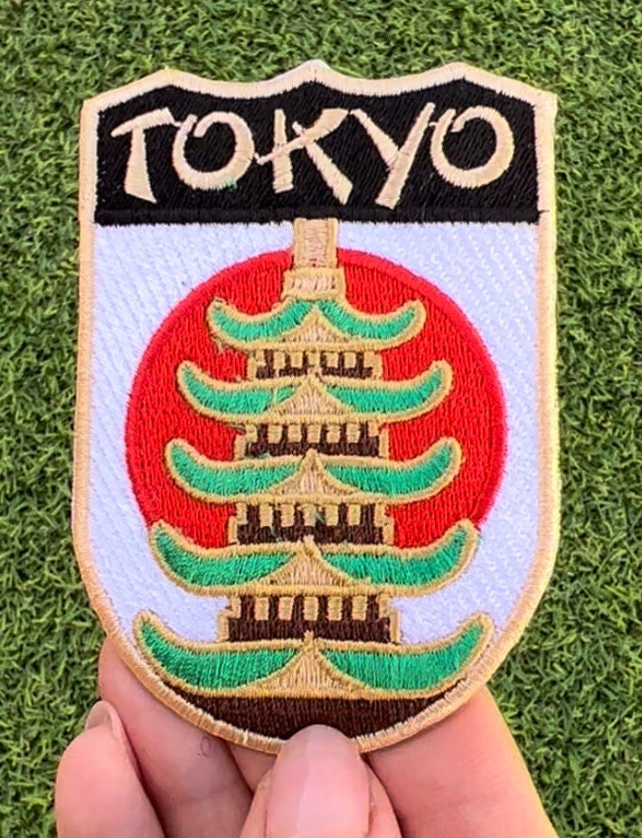 Tokyo Japan Patch | 3, 5 Zoll Gesticktes Eisen/Aufnäher Reise Souvenir Emblem Perfekt Für Rucksack, Mütze, Hut, Jacke Diy Geschenk von KarmaPatch