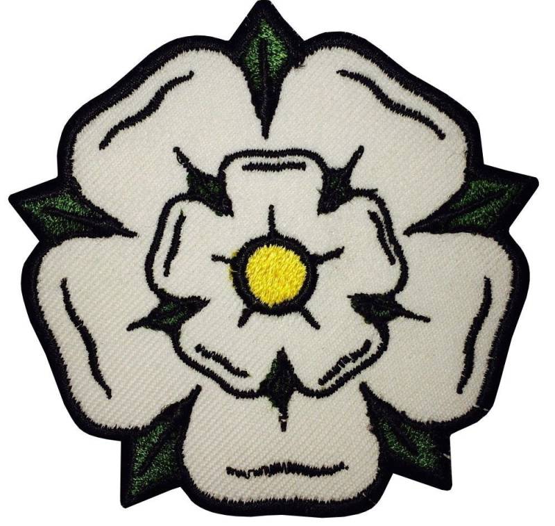 Yorkshire White Rose Patch | 3 Zoll Gesticktes Aufnäher Zum Aufbügeln Oder Aufnähen Schöne Blumenstickerei Applikation Diy Emblem, Geschenkaufnäher von KarmaPatch
