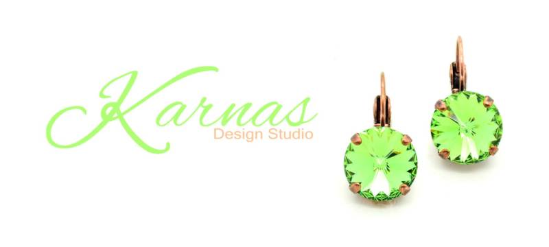 12 Mm Peridot Ohrstecker Oder Tropfen Mit K.d.s. Premium Kristall Wählen Sie Ihr Finish Karnas Design Studio ™ von KarnasDesignStudio
