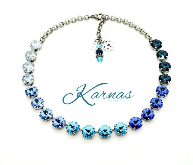 Blue Ombre Swirl 12 Mm Halskette Mit K.d.s. Premium Kristall Wählen Sie Ihr Finish Karnas Design Studio ™ von KarnasDesignStudio