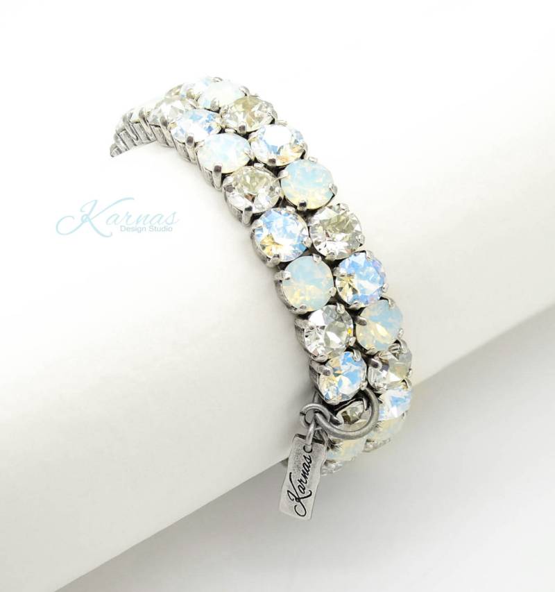 Light & Luftig 8 Mm Stretch-Armband K.d.s. Premium Kristall Wählen Sie Ihr Finish Karnas Design Studio ™ von KarnasDesignStudio