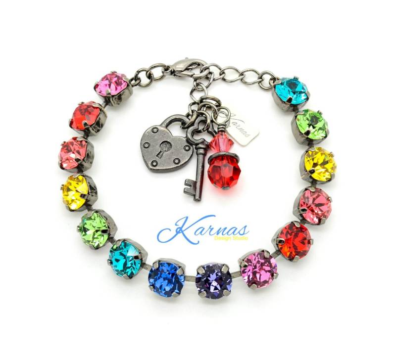 Regenbogen Effekt 8 Mm Bettelarmband K.d.s. Premium Kristall Wählen Sie Ihr Finish Karnas Design Studio von KarnasDesignStudio