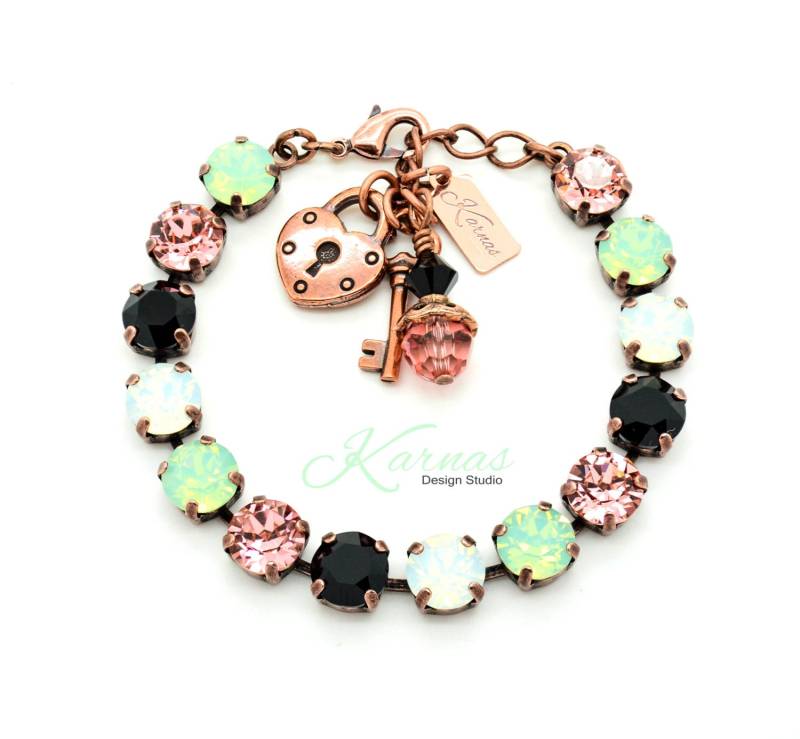 Sonnenbad Beauty 8mm Bettelarmband Made With K.d.s. Premium Kristall Wählen Sie Ihr Finish Karnas Design Studio ™ von KarnasDesignStudio