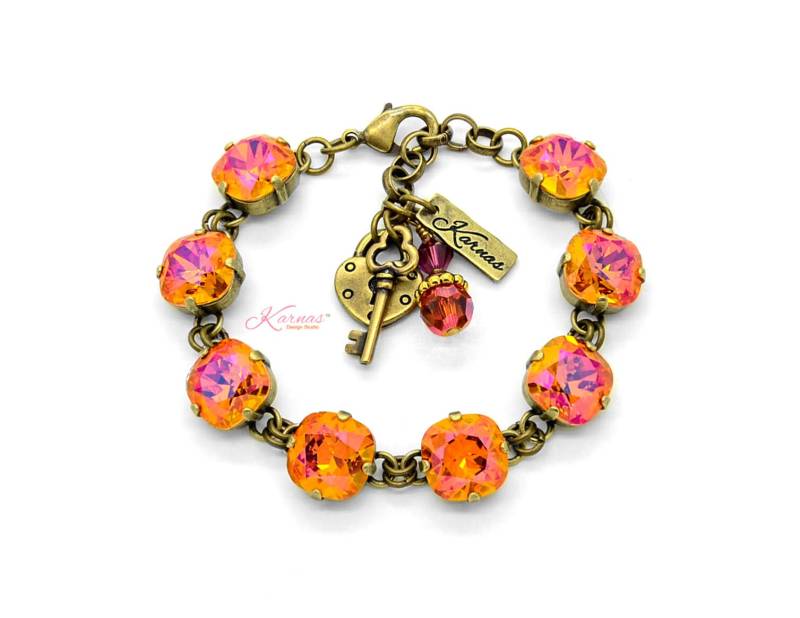 Sunset Orange 12 Mm Anhänger Im Kissenschliff Mit K.d.s. Premium Kristall Wählen Sie Ihr Finish Karnas Design Studio ™ von KarnasDesignStudio