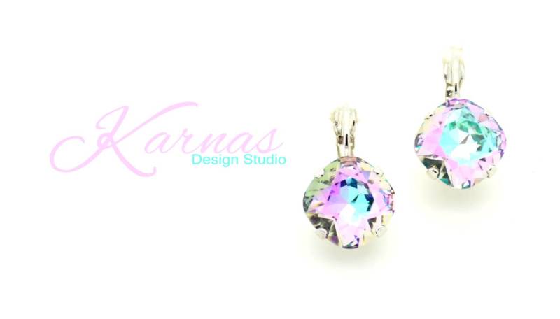 Vitrail Light 12 Mm Kissenschliff Ohrringe K.d.s. Premium Kristall Wählen Sie Ihr Finish Karnas Design Studio ™ von KarnasDesignStudio