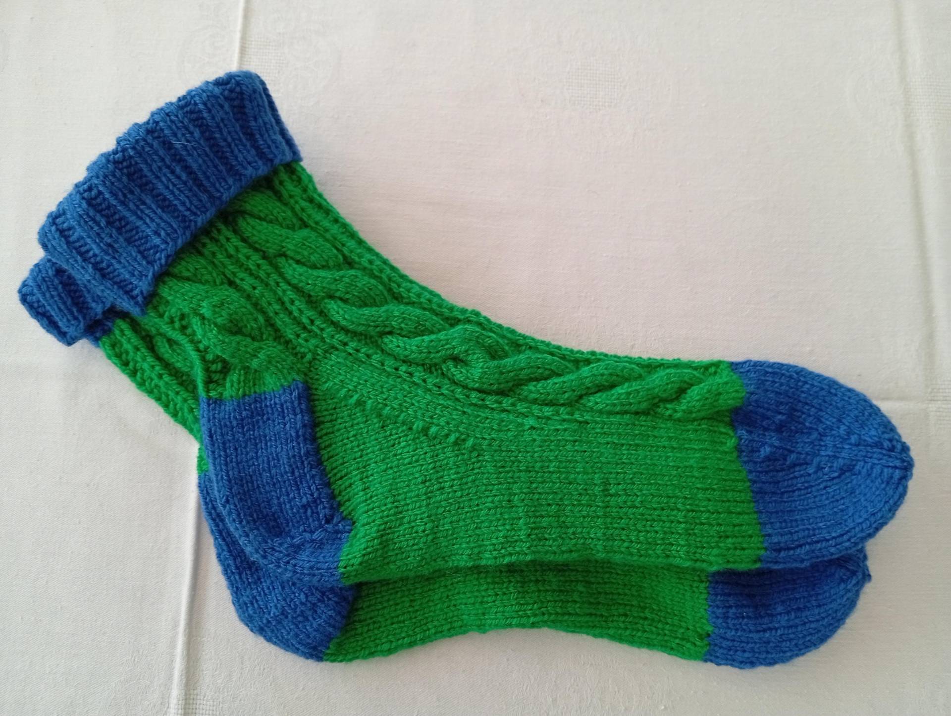 Socken Aus-Sockenwolle Größe 40/41 Socken Aus-Sockenwolle Größe 40/41 von KarolasWollparadies