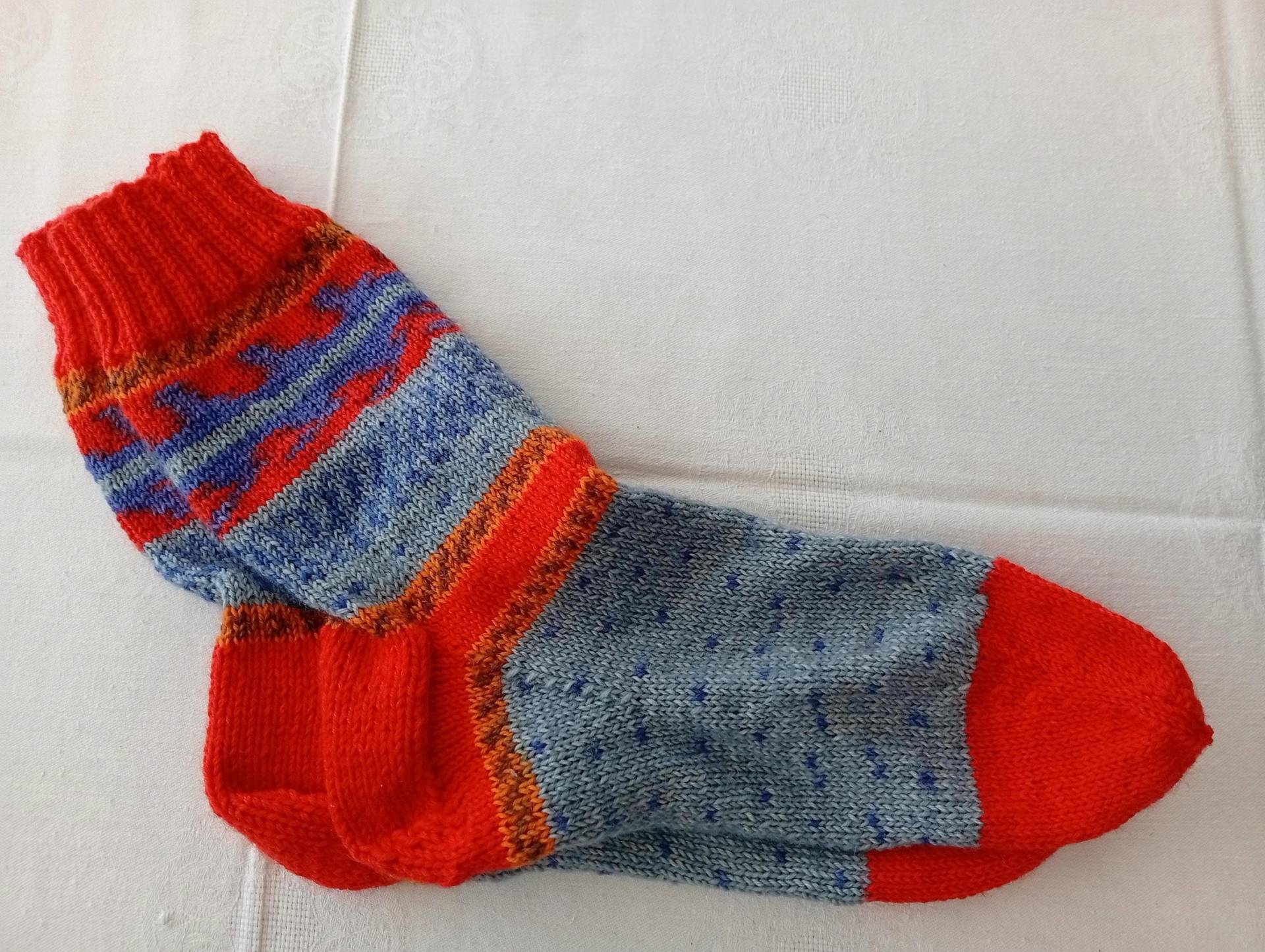 Warme Socken Aus Sockenwolle Größe 40/41, Handgestrickt Warme Socken Aus Sockenwolle Größe 40/41, Handgestrickt von KarolasWollparadies