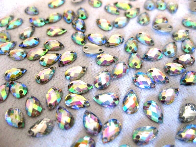 200 Acryl-Strass-Glitzersteine Zum Aufnähen 5x8mm Tröpfchen St70.16 200 Acryl-Strass-Glitzersteine Zum Aufnähen 5x8mm Tröpfchen St70.16 von Karolaskurzwaren