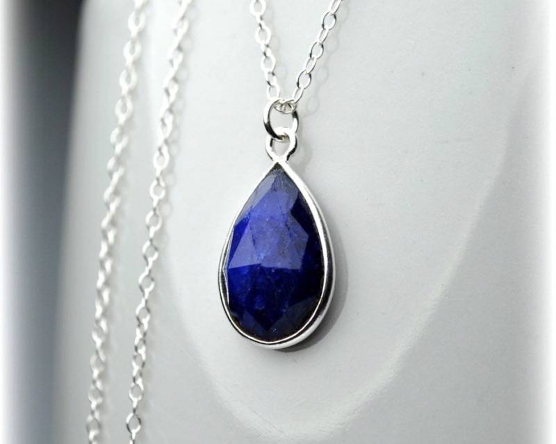 Echte Saphir Halskette Sterling Silber Kette | September Geburtsstein Anhänger Blauer Stein Tropfen Geburtstagsgeschenk Für Frauen von KarousosJewelry