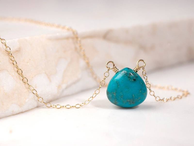 Zierliche Türkis Tropfen Kette Gold Vermeil Oder Sterling Silber 925 von KarousosJewelry