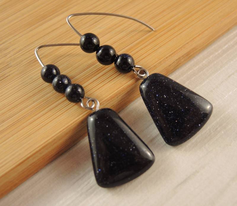 Blau Goldstone, Edelstein, Statement-Paar, Baumeln Tropfen, Mode, Perlen Ohrringe, Edelstahl Haken von KartikaEarrings