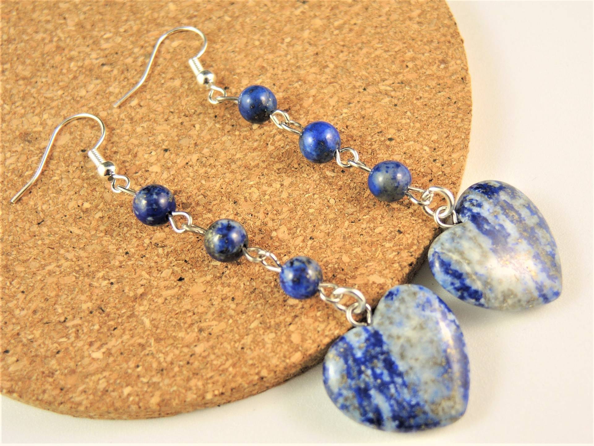 Lapislazuli, Edelstein Herz, Boho Paar, Lange Perlen Ohrringe, Versilberte Haken # 669 von KartikaEarrings