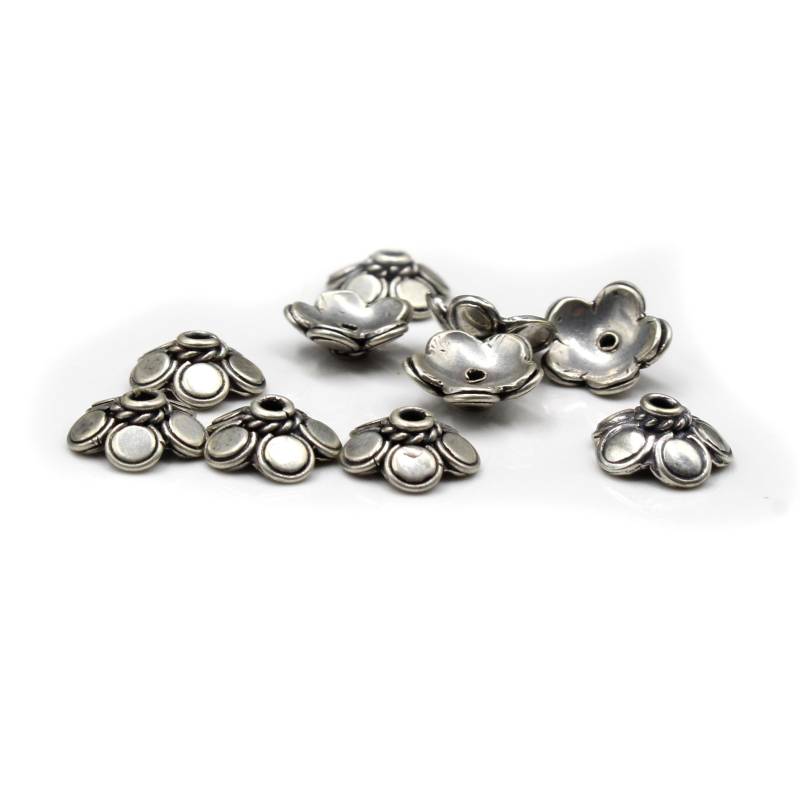 10 Stück Sterling Silber Perlkappen. Zehn Sterlingsilber Bali Perlenkappen. X 10mm Pünktchen Perlkappen Gehämmert von KartiniStudio