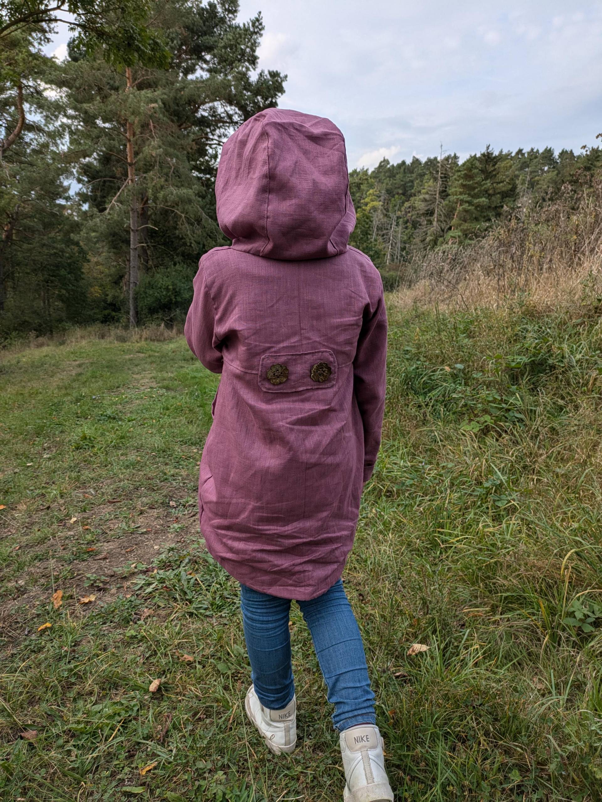 Leinenmantel in Beere Mit Jerseyfutter Leinenmantel in Beere Mit Jerseyfutter von KaruschlDesign