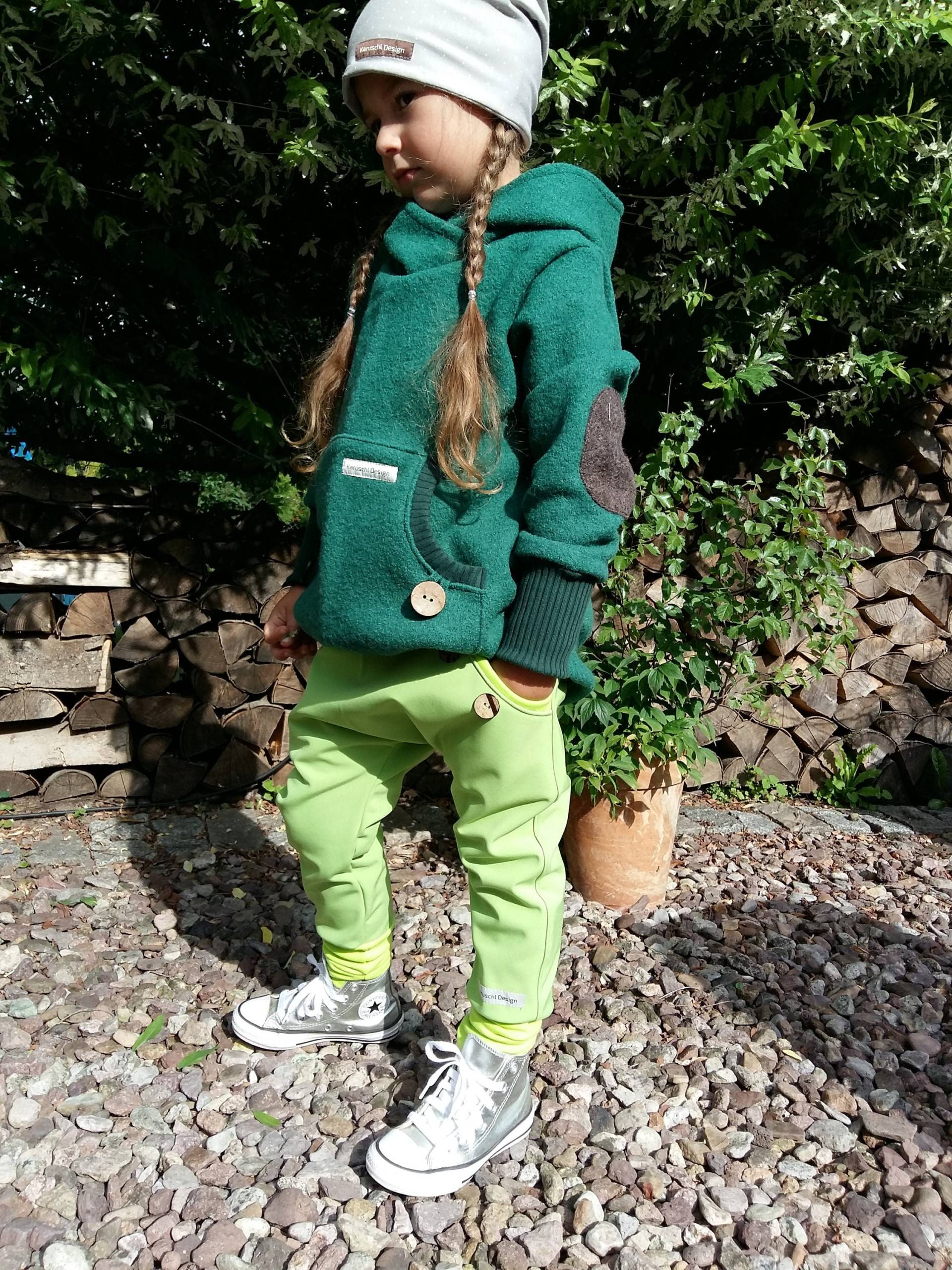 Softshellhose in Limette Softshellhose in Limette von KaruschlDesign