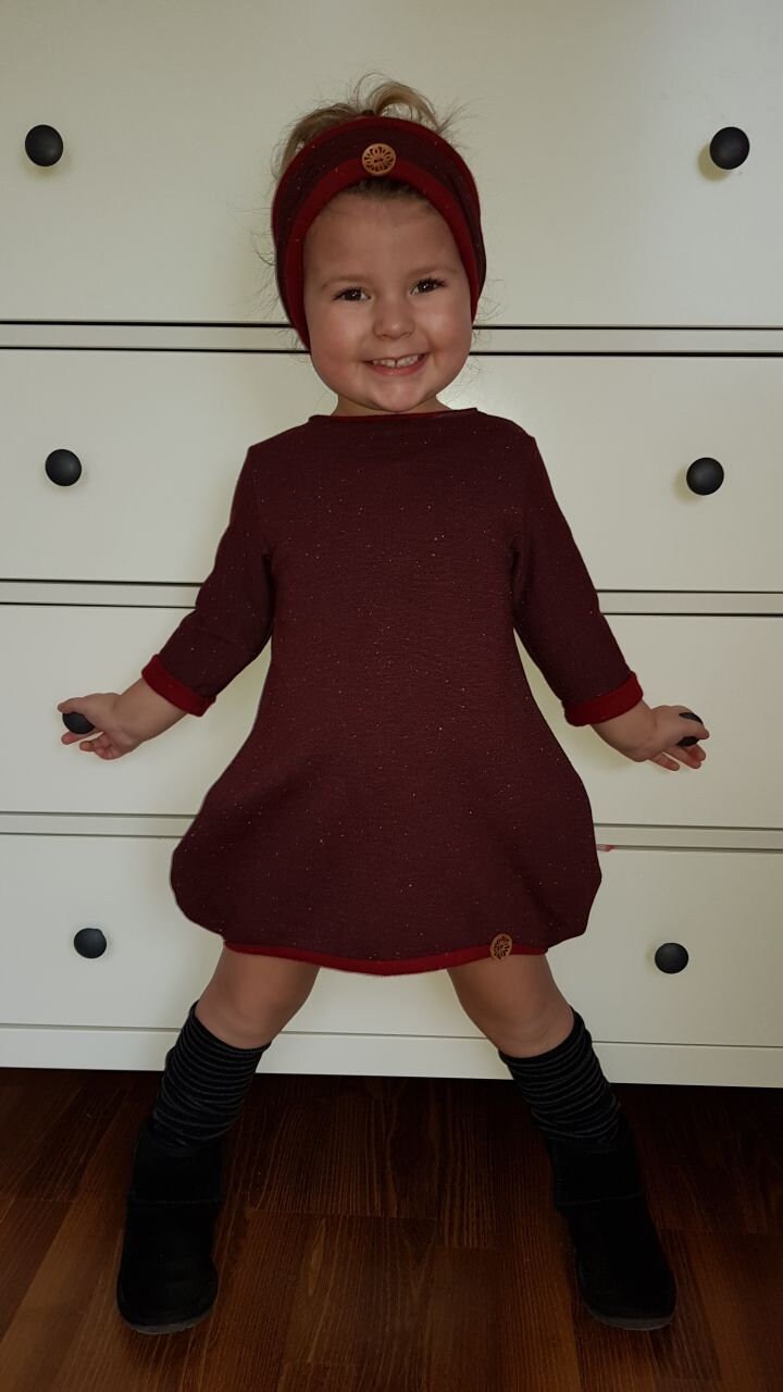Sweatkleid 2 in 1 Sweatkleid 2 in 1 von KaruschlDesign