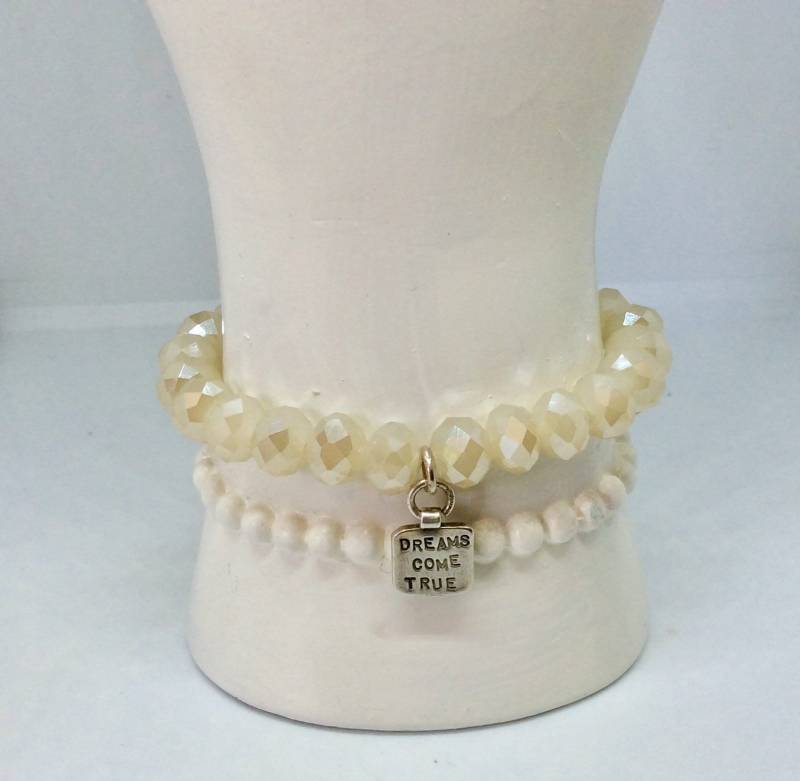 Energie Armbänder- Drei Edelstein Perlen Armbänder - Onyx Armband Achat Goldstein Ausgleichend von KarynJamieDesigns