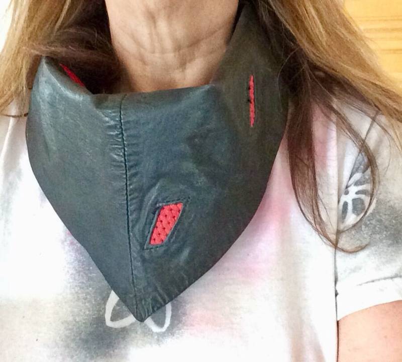 Gefärbter Schal- Schal Im Batikmuster- Grün - Blauer Baumwollschal Mit Batikmustern- Aus Baumwolle von KarynJamieDesigns