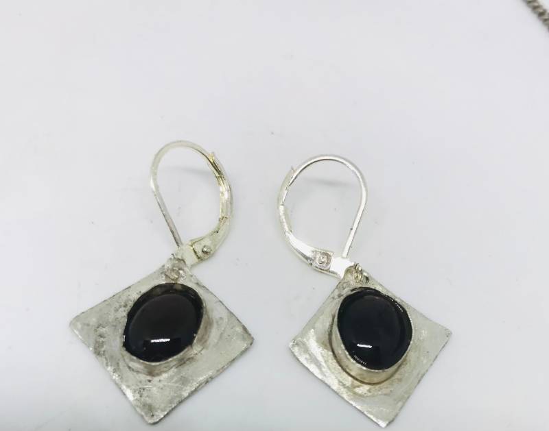 Granat Ohrringe - Zuchtperle Gold Leverback Baumeln Briolette 14K Goldfilled Perlenohrringe Granat Ohrringe - Zuchtperle Gold Leverback Baumeln Briolette 14K Goldfilled Perlenohrringe von KarynJamieDesigns