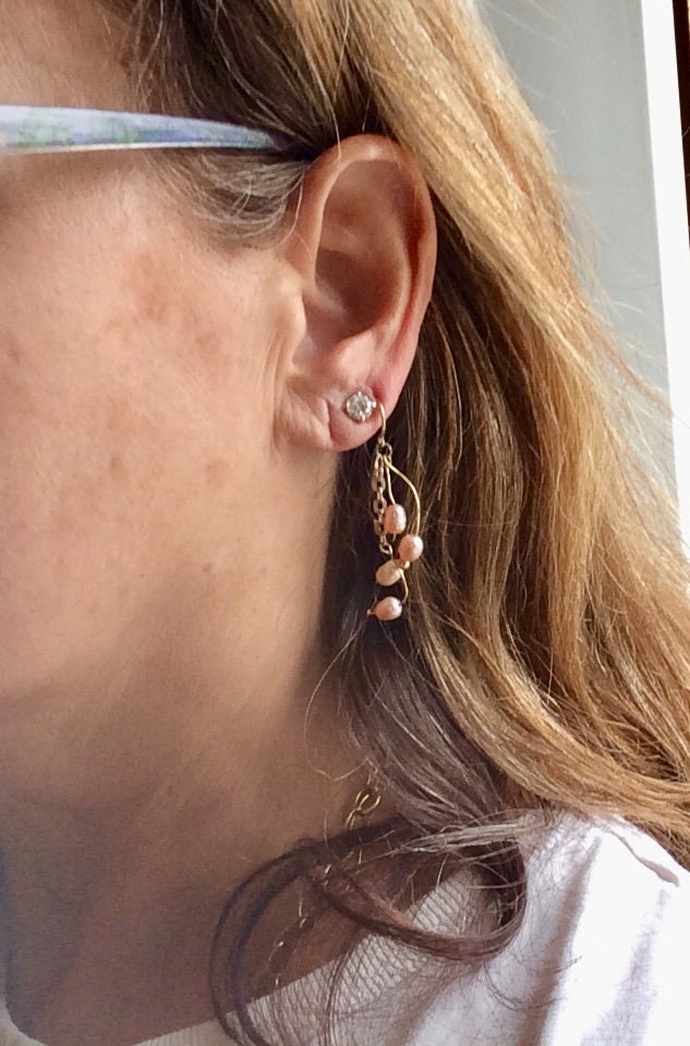 Perlen Ohrringe - Zuchtperle Gold Leverback Champagner Handgefertigte Lange von KarynJamieDesigns